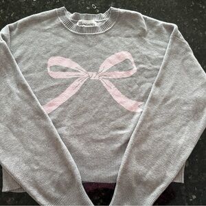 🎀Gray sweater with Pink Bow by No Boundaries